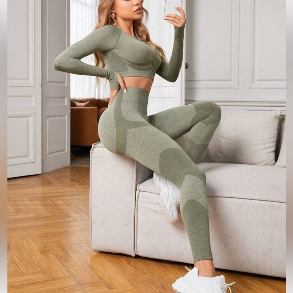 Yoga Basic Seamless High Stretch Sports Bra With Leggings workout set